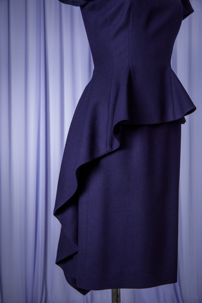 Christian Dior クリスチャンディオール ネイビーペプラムドレス | 結婚式･パーティードレスレンタルなら【ドレスティーク】