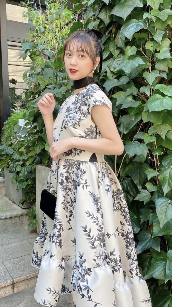 FENDI　フェンディ　ブロックチェック　ロゴ　ワンピース　ドレス　派手フリル 美品FENDIワンピース ホワイトフリル