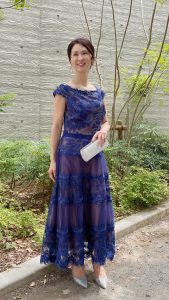 TADASHI SHOJI タダシショージ ブルーオフショルプリーツミモレドレス