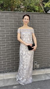 TADASHI SHOJI YOKEレースライトシルバースパンコールロングドレス
