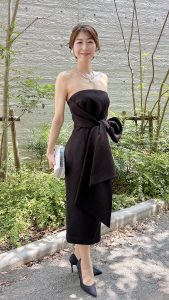 REBECCA VALLANCE　レベッカヴァランス　ブラックベアドレス