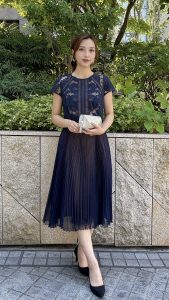 TADASHI SHOJI タダシショージ ネイビーエシェルプリーツドレス