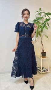 Self-Portrait セルフポートレート ネイビーパフ袖ミモレドレス