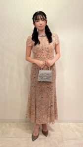 Self-portrait セルフポートレート シャンパンネックビジュードレス